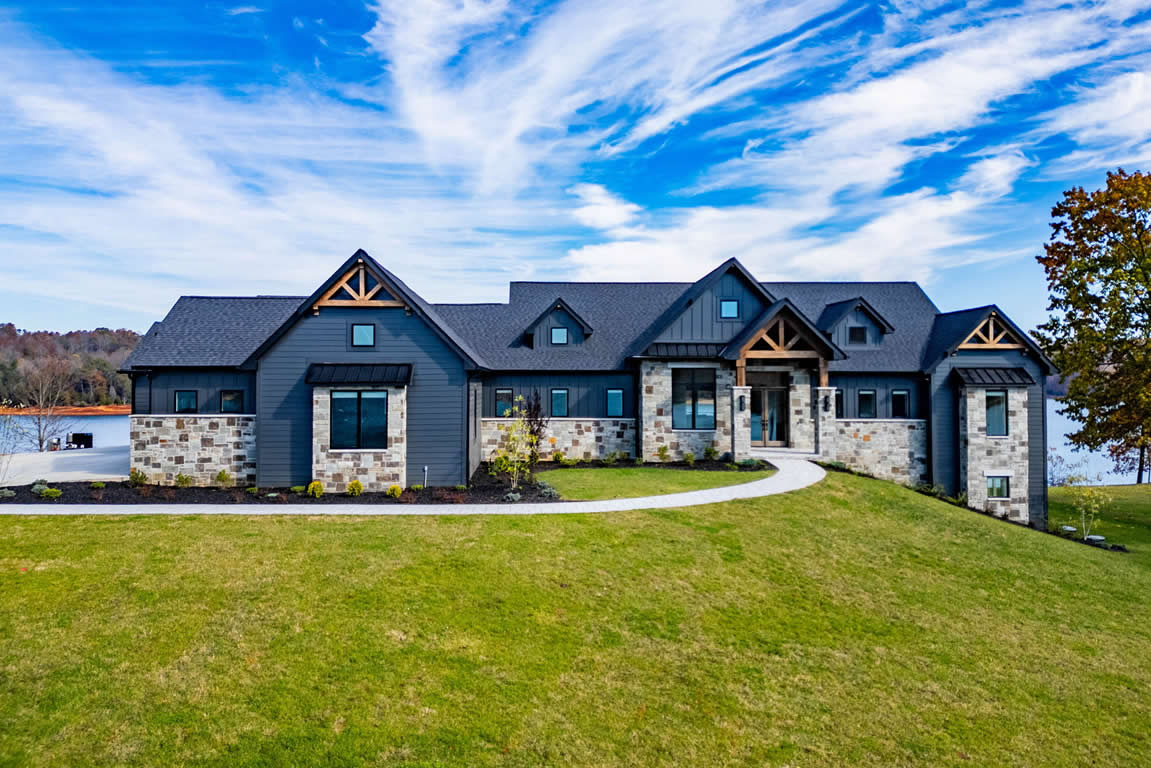 New Waterfront Chalet in the Peninsula on Norris Lake